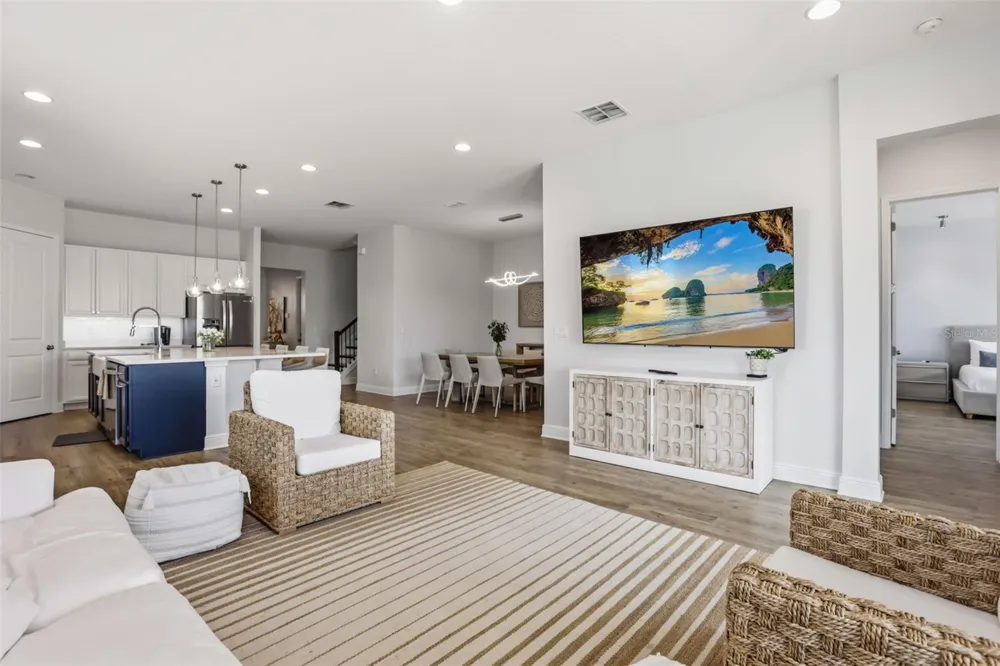 16000 VOLTERRA POINT Bella Collina, FL 34756