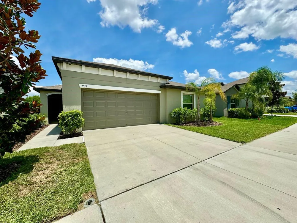 7025 KING CREEK DRIVE Sun City Center, FL 33573