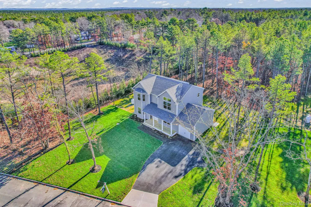 42 Judith Drive Coram, NY 11727