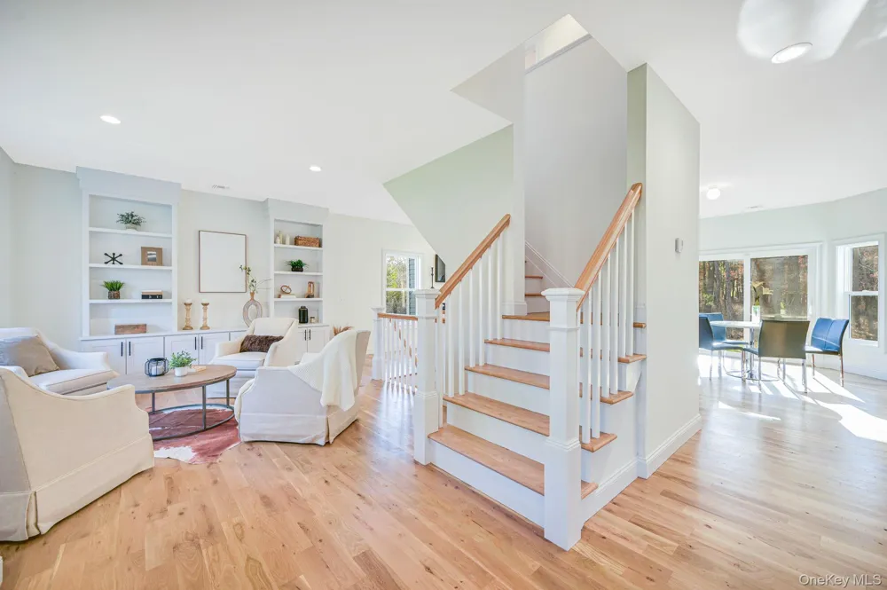 42 Judith Drive Coram, NY 11727