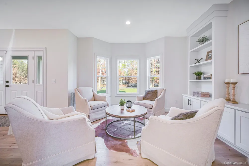 42 Judith Drive Coram, NY 11727