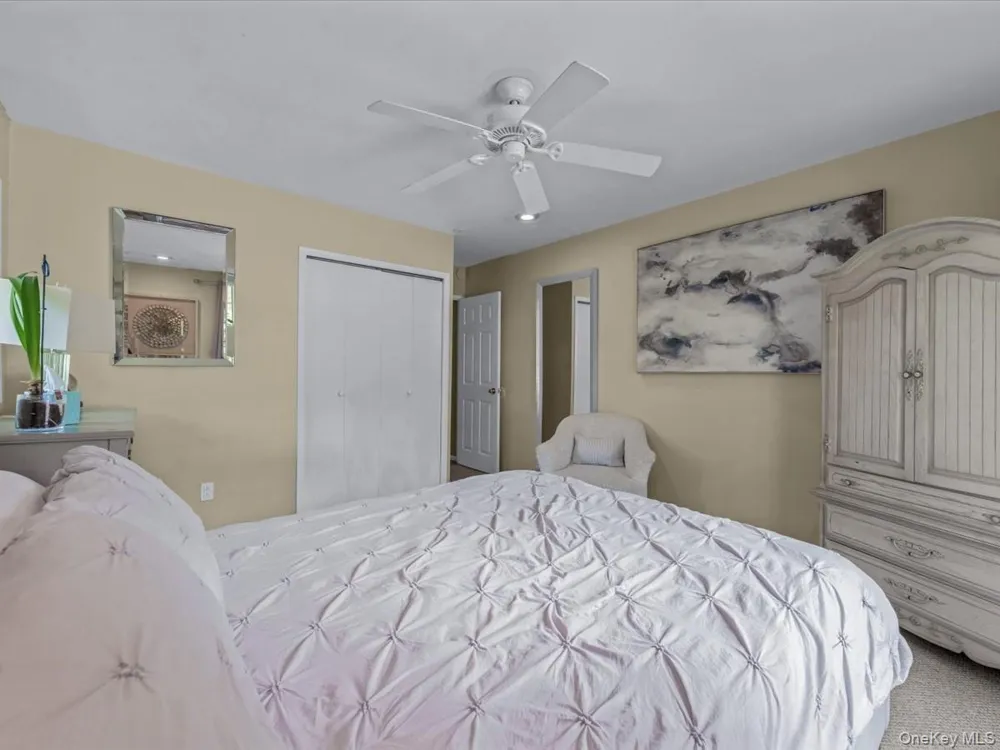 69 Roger Drive Port Washington, NY 11050