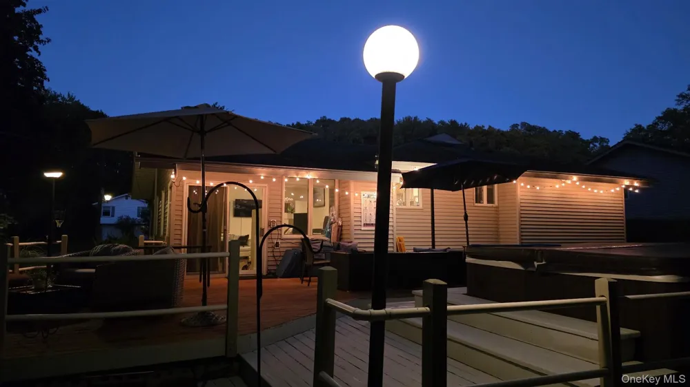 69 Roger Drive Port Washington, NY 11050