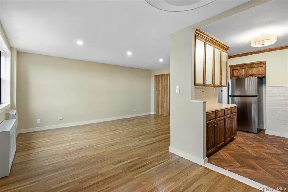 84-29 155 AVENUE #5J Howard Beach, NY 11414