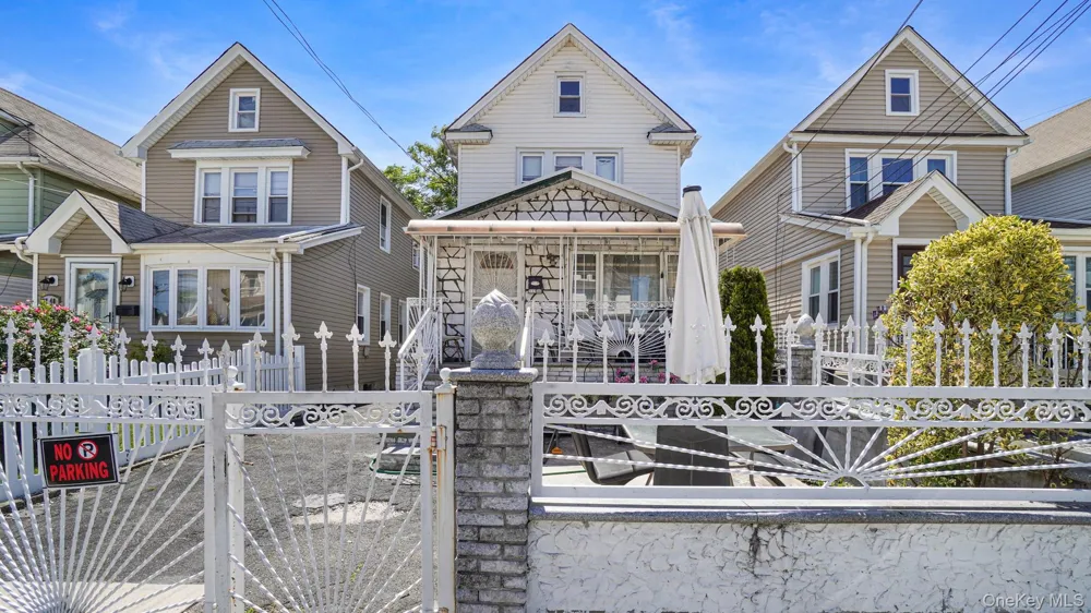 11736 196th Street Saint Albans, NY 11412