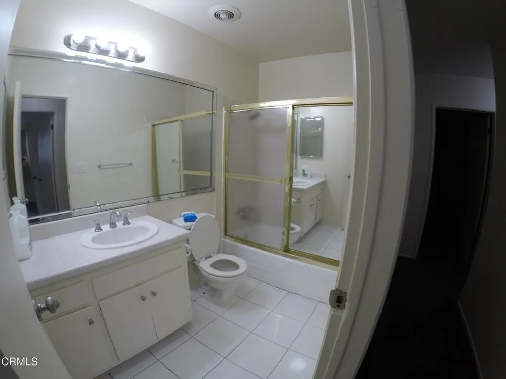 13050 Dronfield Ave #21 Sylmar, CA 91342