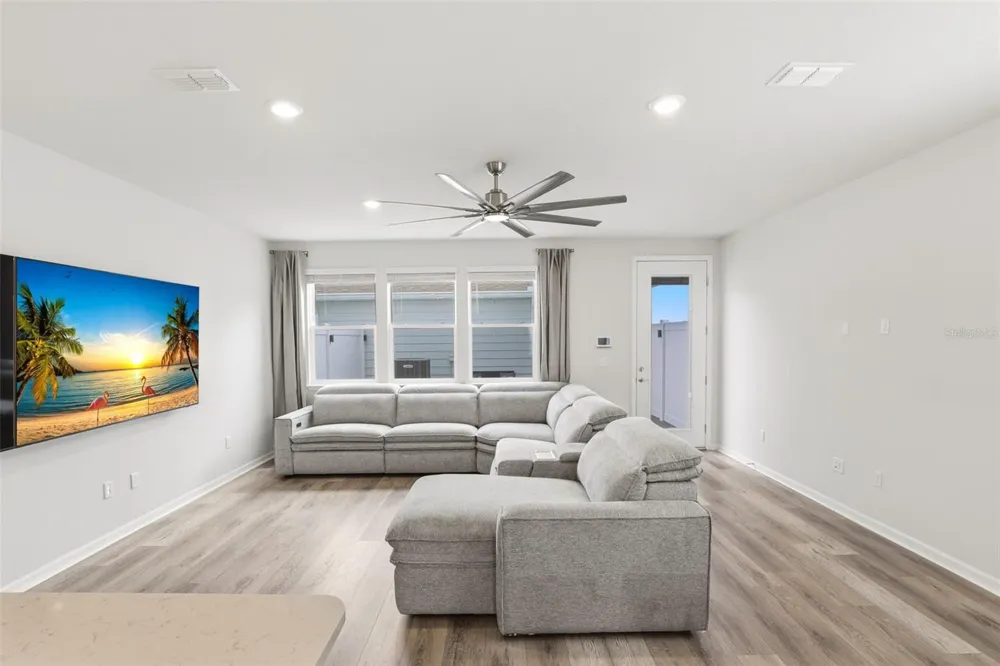 10148 HADLEY STREET Orlando, FL 32829