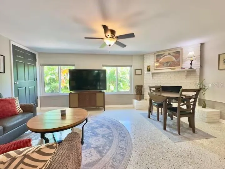 5214 27TH AVENUE S #2 Gulfport, FL 33707