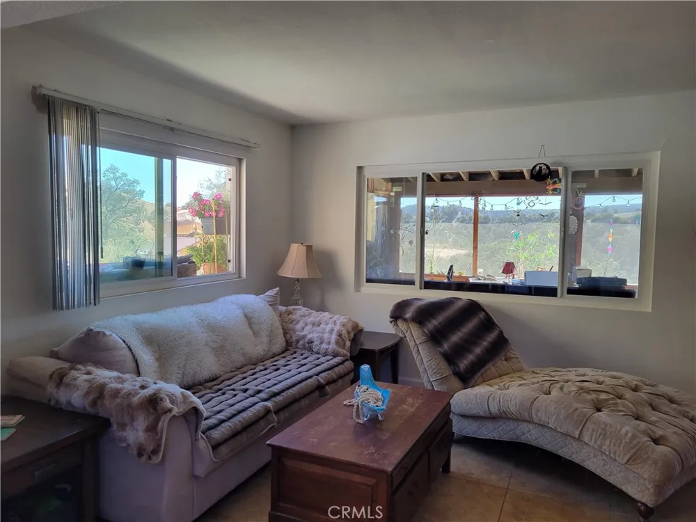 3131 Whispering Pines Rd Pinon Hills, CA 92397