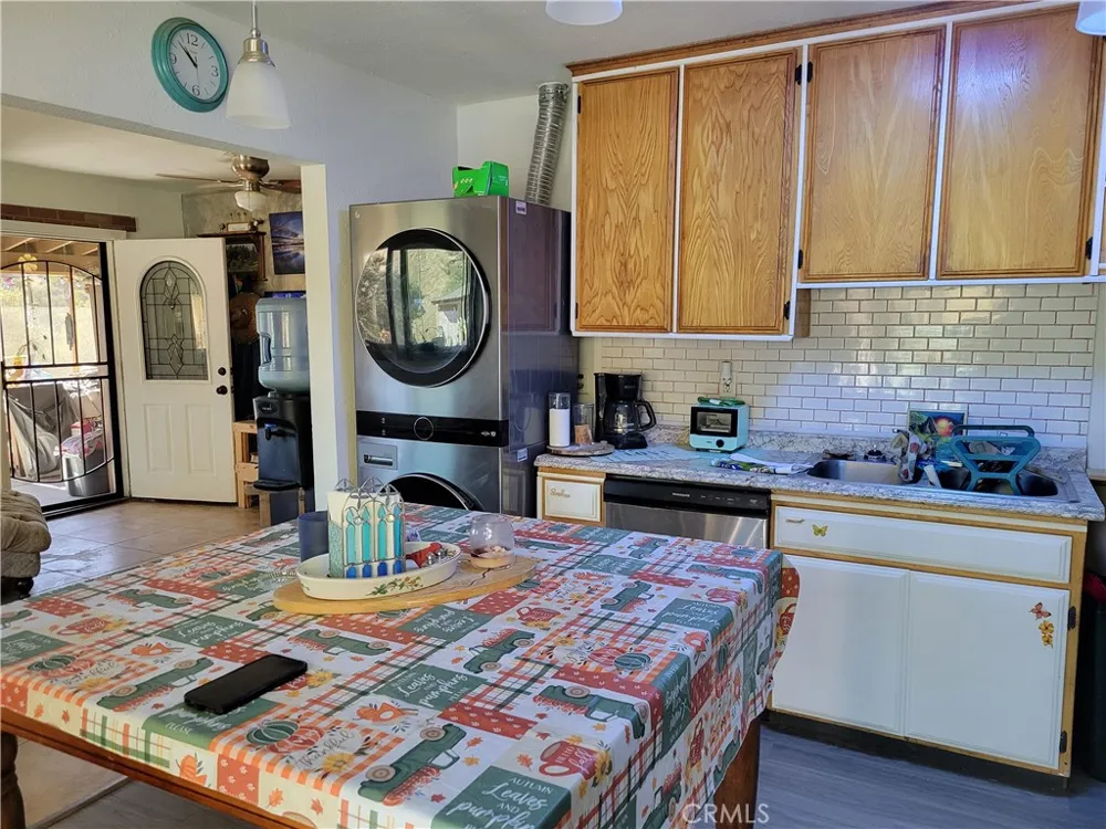 3131 Whispering Pines Rd Pinon Hills, CA 92397