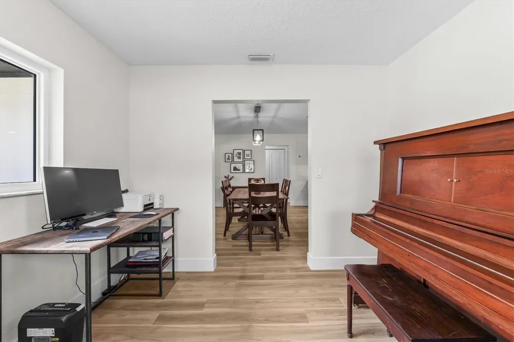 628 ONTARIO AVENUE Tampa, FL 33606