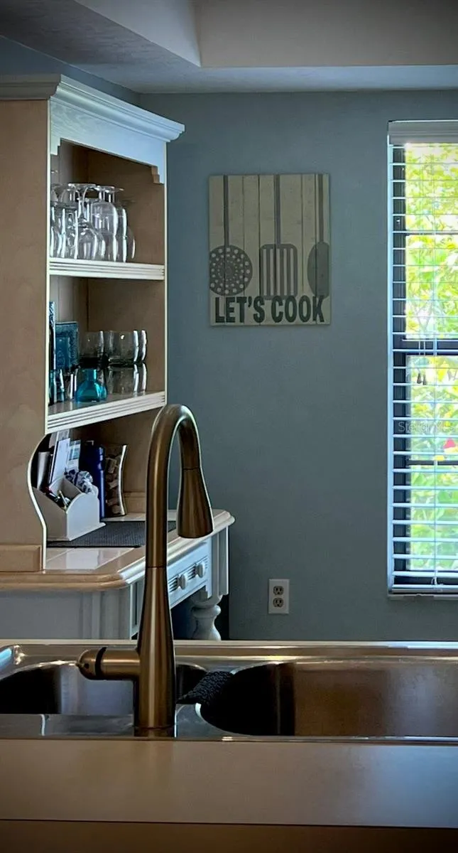 4606 WEYBRIDGE #26 Sarasota, FL 34235