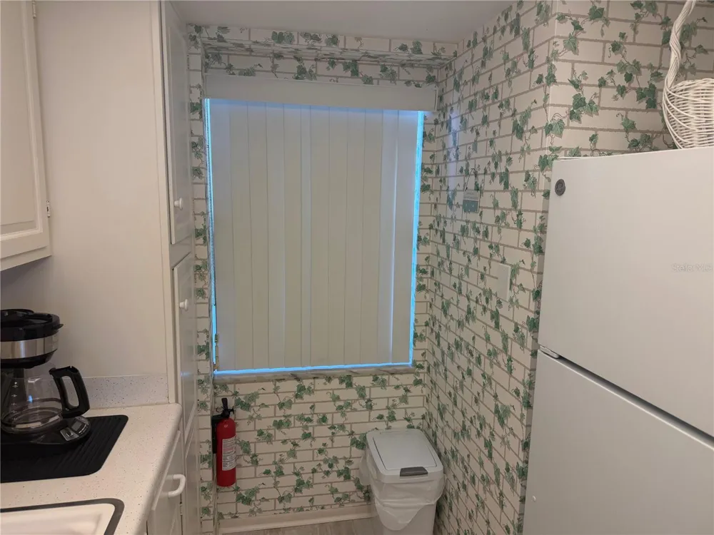 1400 TARPON CENTER DRIVE #202 Venice, FL 34285