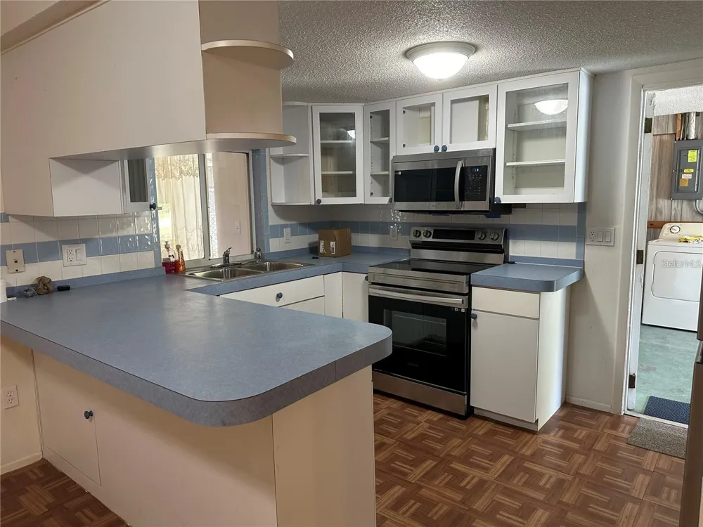 9741 SCENIC DRIVE Port Richey, FL 34668