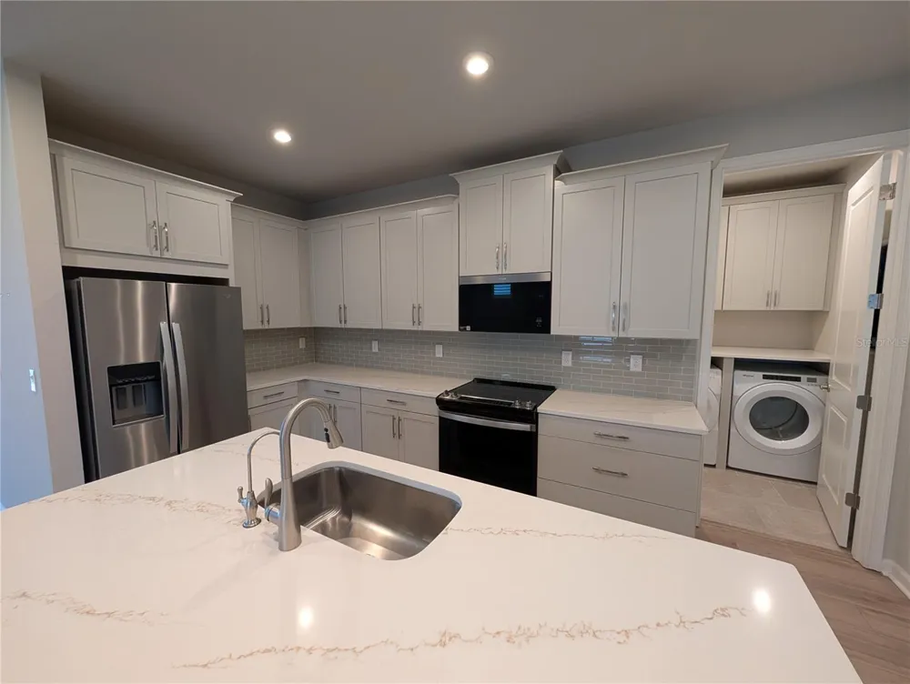3794 MAXWELL PARK DRIVE Sun City Center, FL 33573