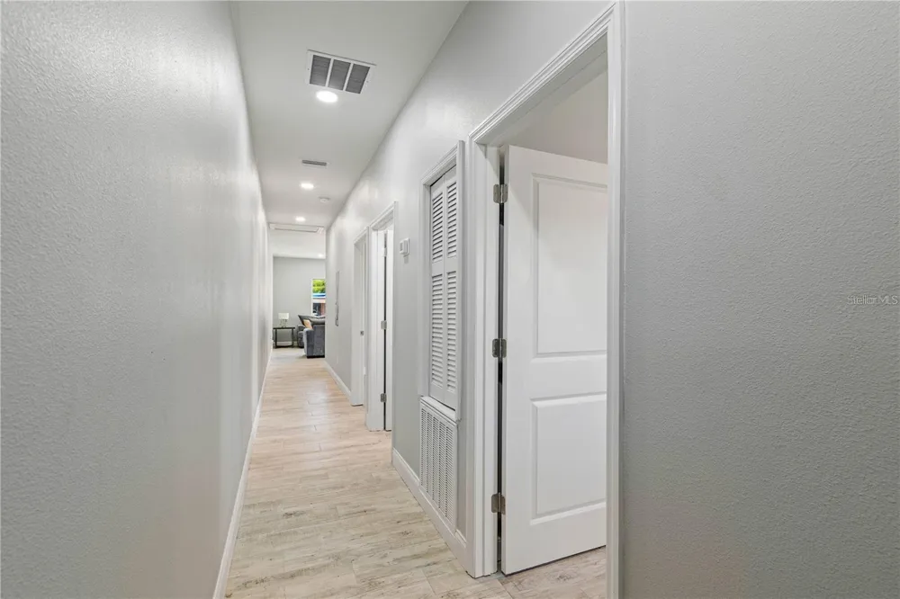 2617 W SAINT JOSEPH STREET #2 Tampa, FL 33607