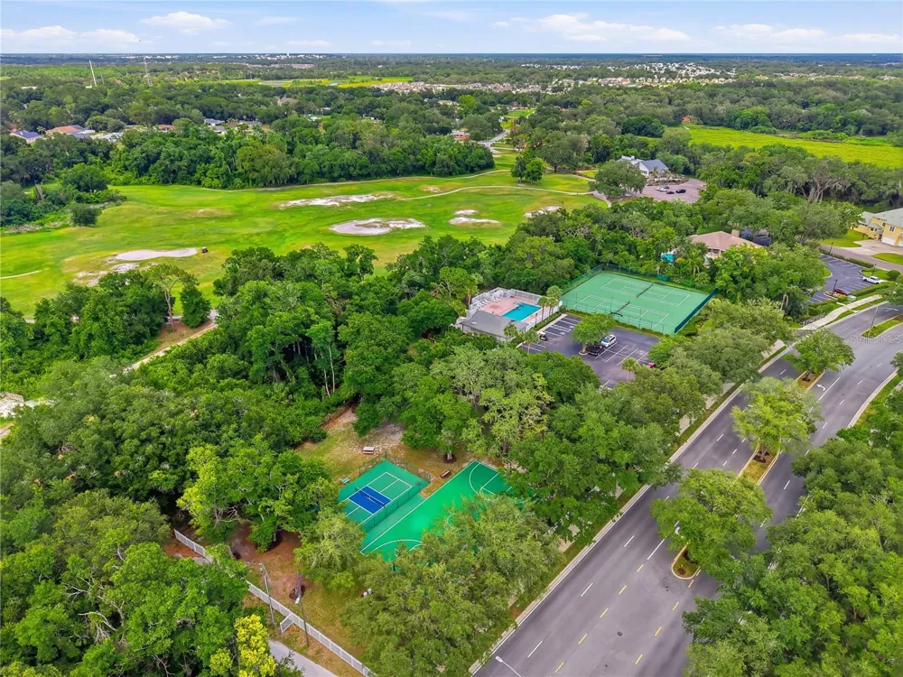 5912 BRAMBLE BUSH COURT Zephyrhills, FL 33541