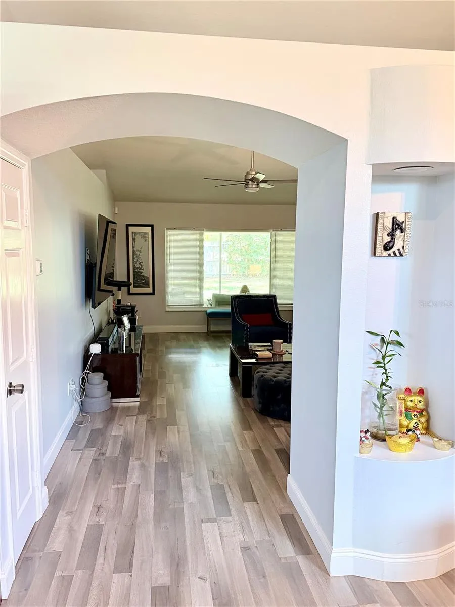 1808 POWDER RIDGE DRIVE Valrico, FL 33594