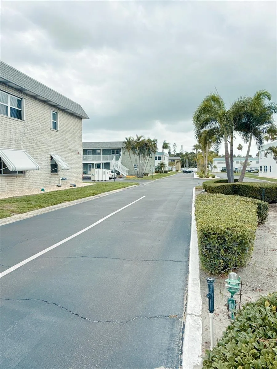 5357 81ST STREET #15 St Petersburg, FL 33709