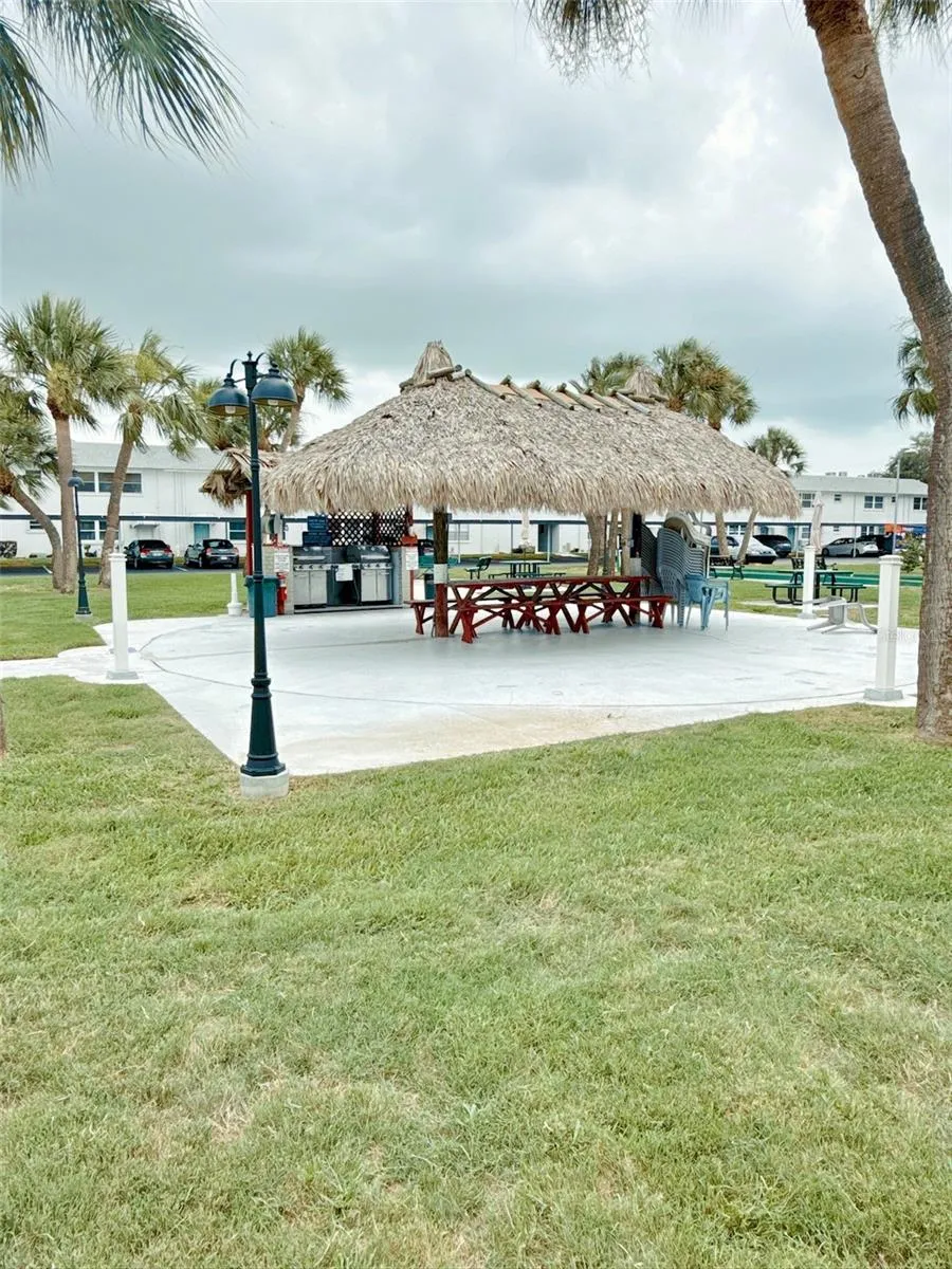 5357 81ST STREET #15 St Petersburg, FL 33709