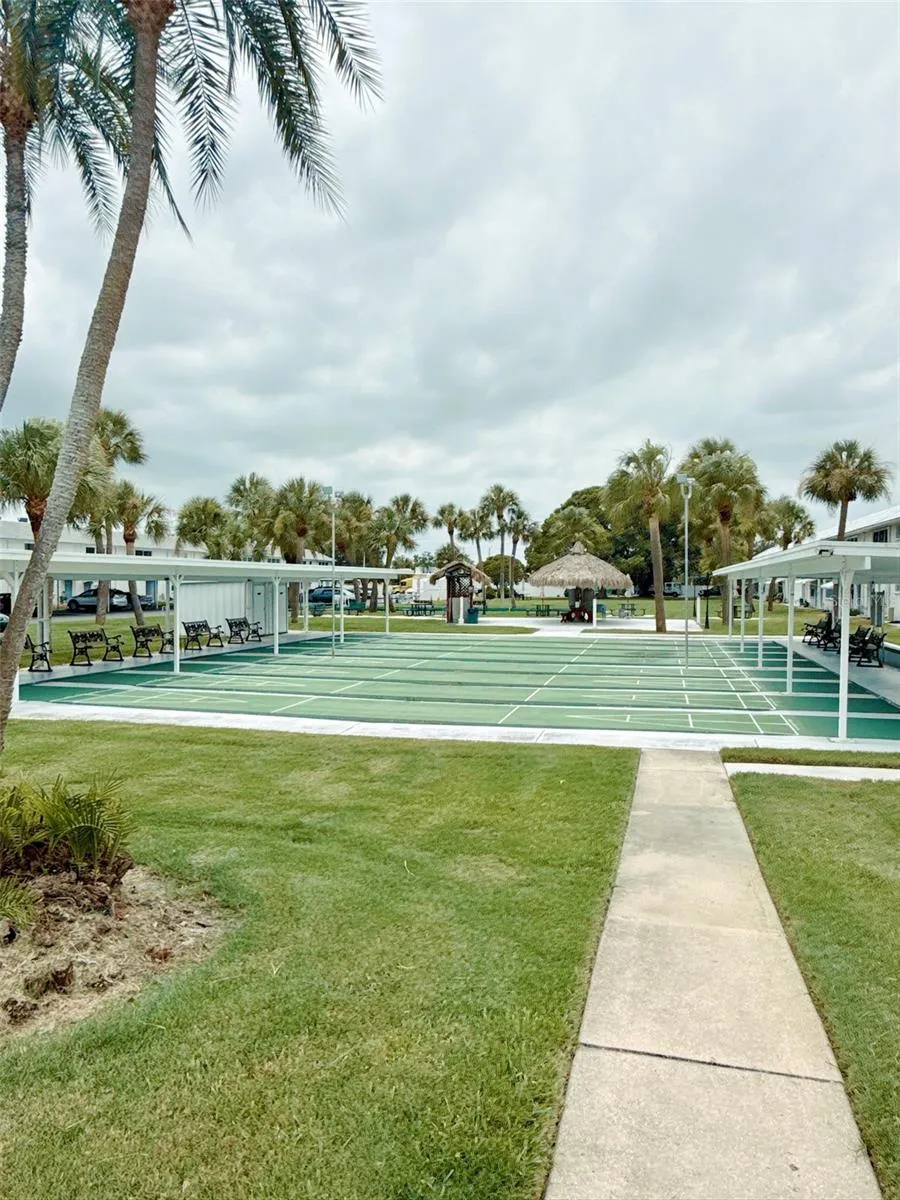 5357 81ST STREET #15 St Petersburg, FL 33709