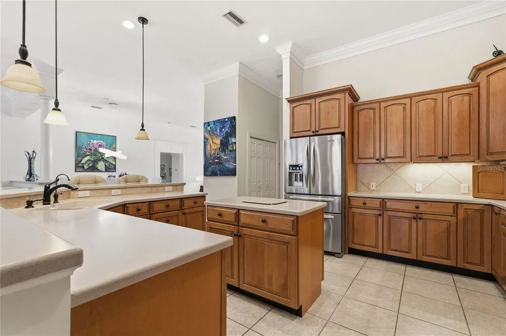121 HARBOR VIEW LANE Belleair Bluffs, FL 33770