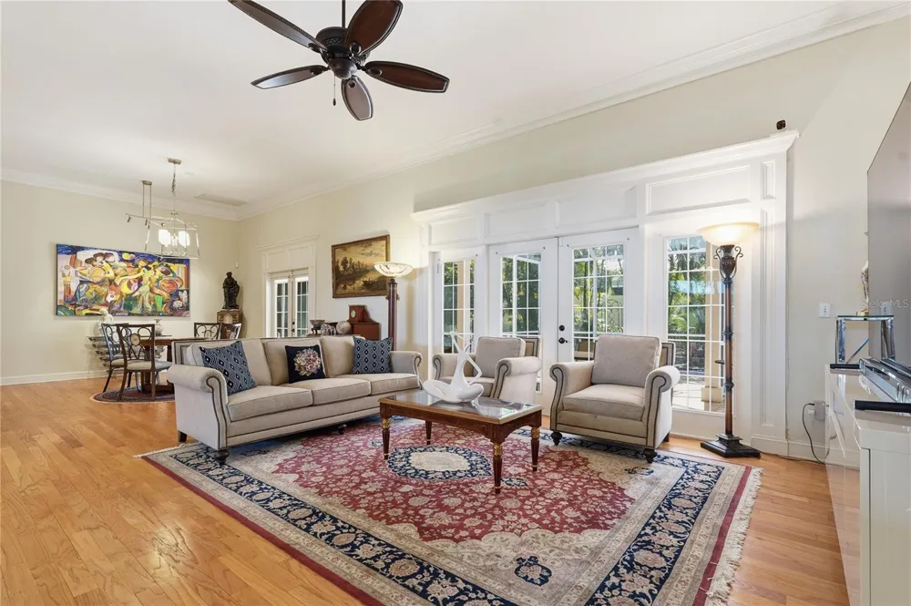 121 HARBOR VIEW LANE Belleair Bluffs, FL 33770