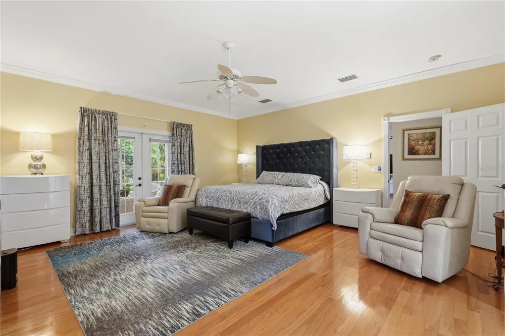 121 HARBOR VIEW LANE Belleair Bluffs, FL 33770