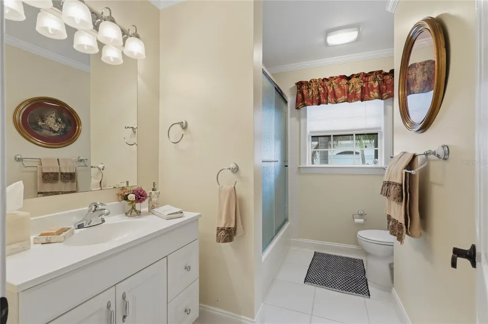 121 HARBOR VIEW LANE Belleair Bluffs, FL 33770