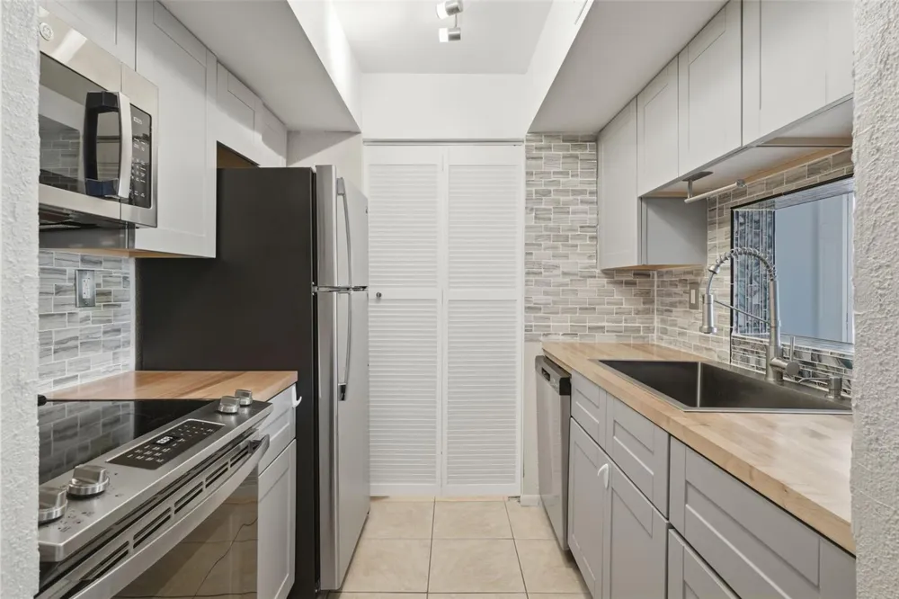 3716 IDLEBROOK CIRCLE #212 Casselberry, FL 32707