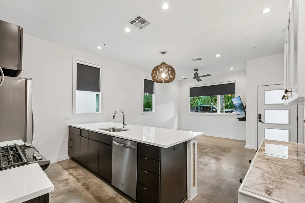 1931 E 38th 1/2 Street #33 Austin, TX 78723