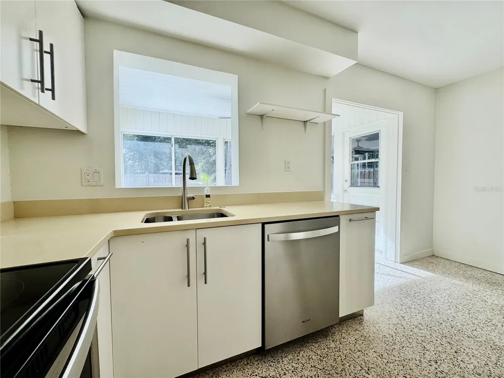 4722 STEVENS DRIVE Sarasota, FL 34234