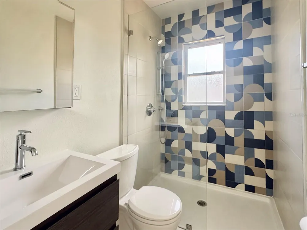 4722 STEVENS DRIVE Sarasota, FL 34234