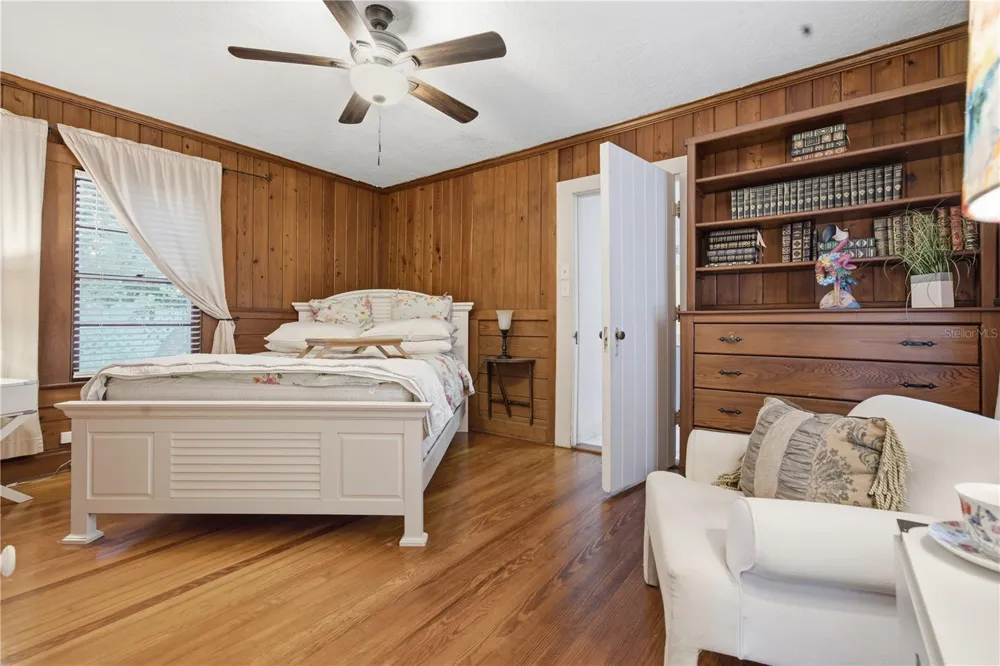 411 W 48TH STREET Bradenton, FL 34209