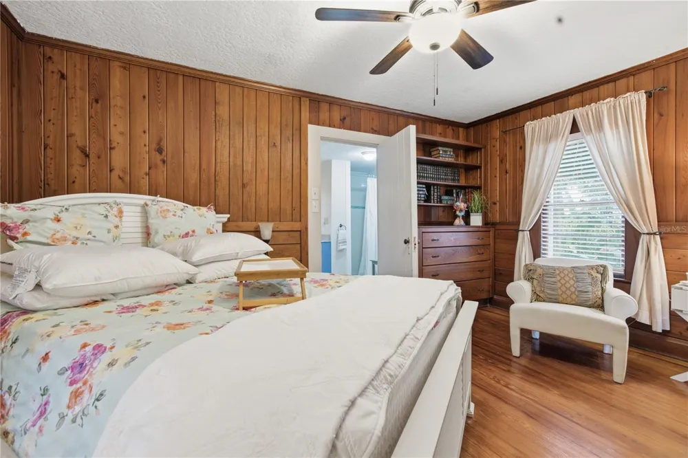 411 W 48TH STREET Bradenton, FL 34209