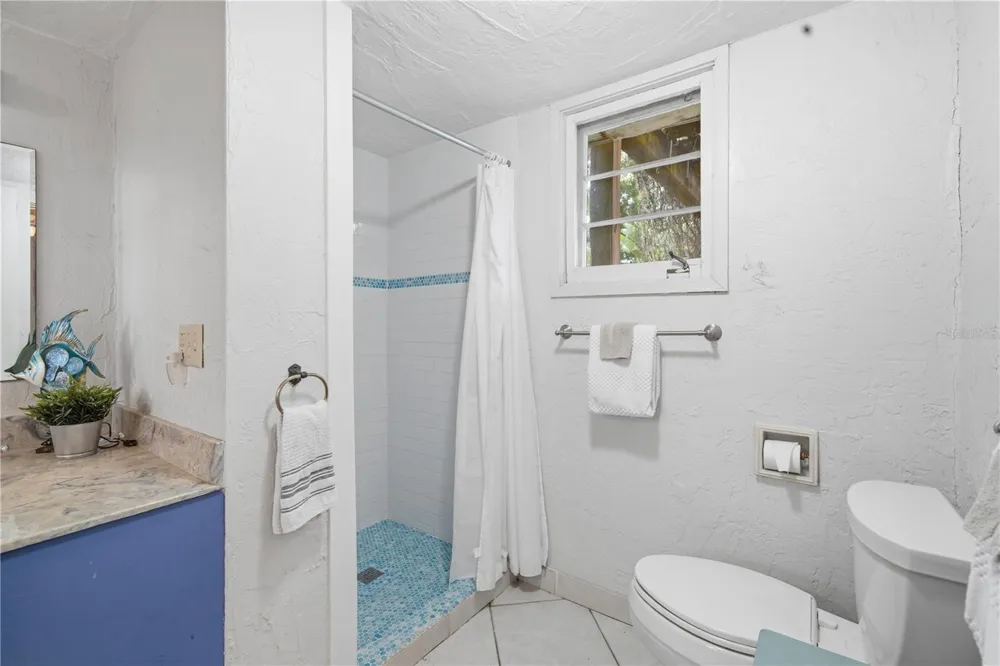 411 W 48TH STREET Bradenton, FL 34209
