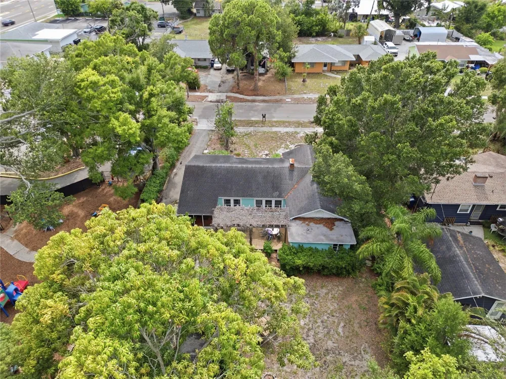 411 W 48TH STREET Bradenton, FL 34209
