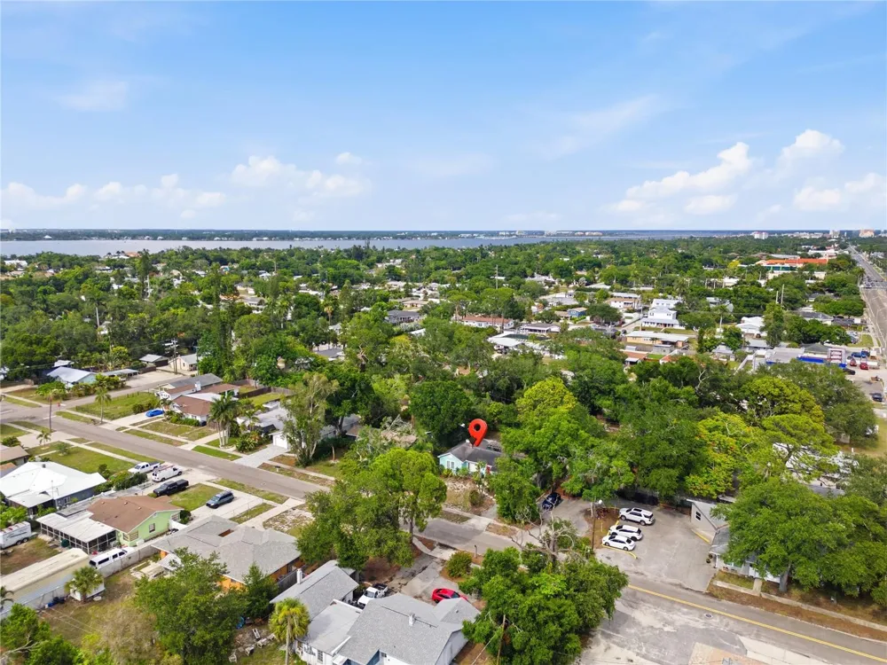 411 W 48TH STREET Bradenton, FL 34209