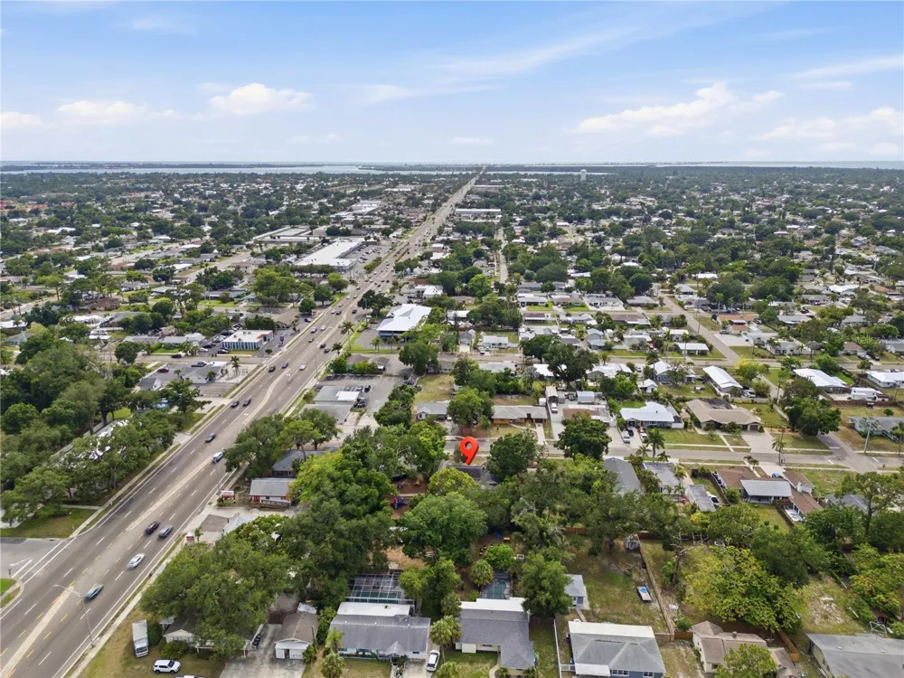 411 W 48TH STREET Bradenton, FL 34209