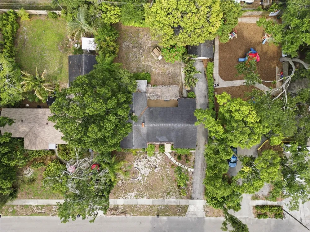 411 W 48TH STREET Bradenton, FL 34209