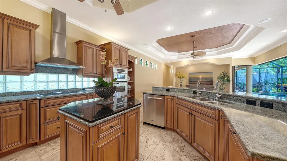 8889 ENCLAVE COURT Sarasota, FL 34238