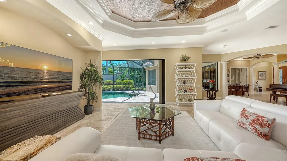 8889 ENCLAVE COURT Sarasota, FL 34238
