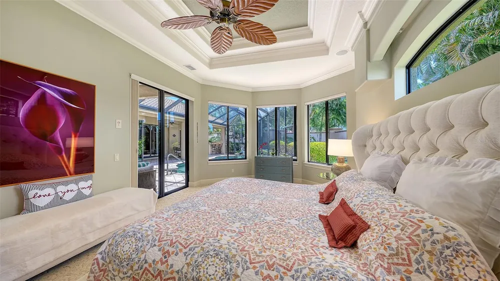 8889 ENCLAVE COURT Sarasota, FL 34238