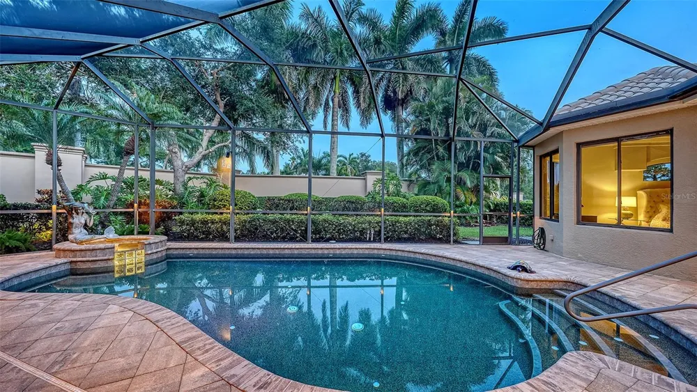 8889 ENCLAVE COURT Sarasota, FL 34238