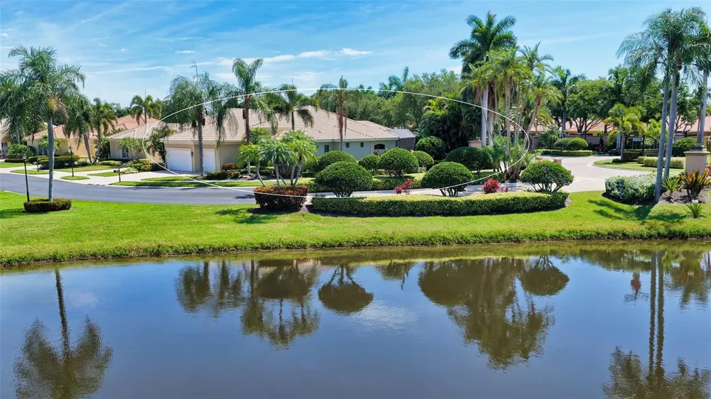 8889 ENCLAVE COURT Sarasota, FL 34238