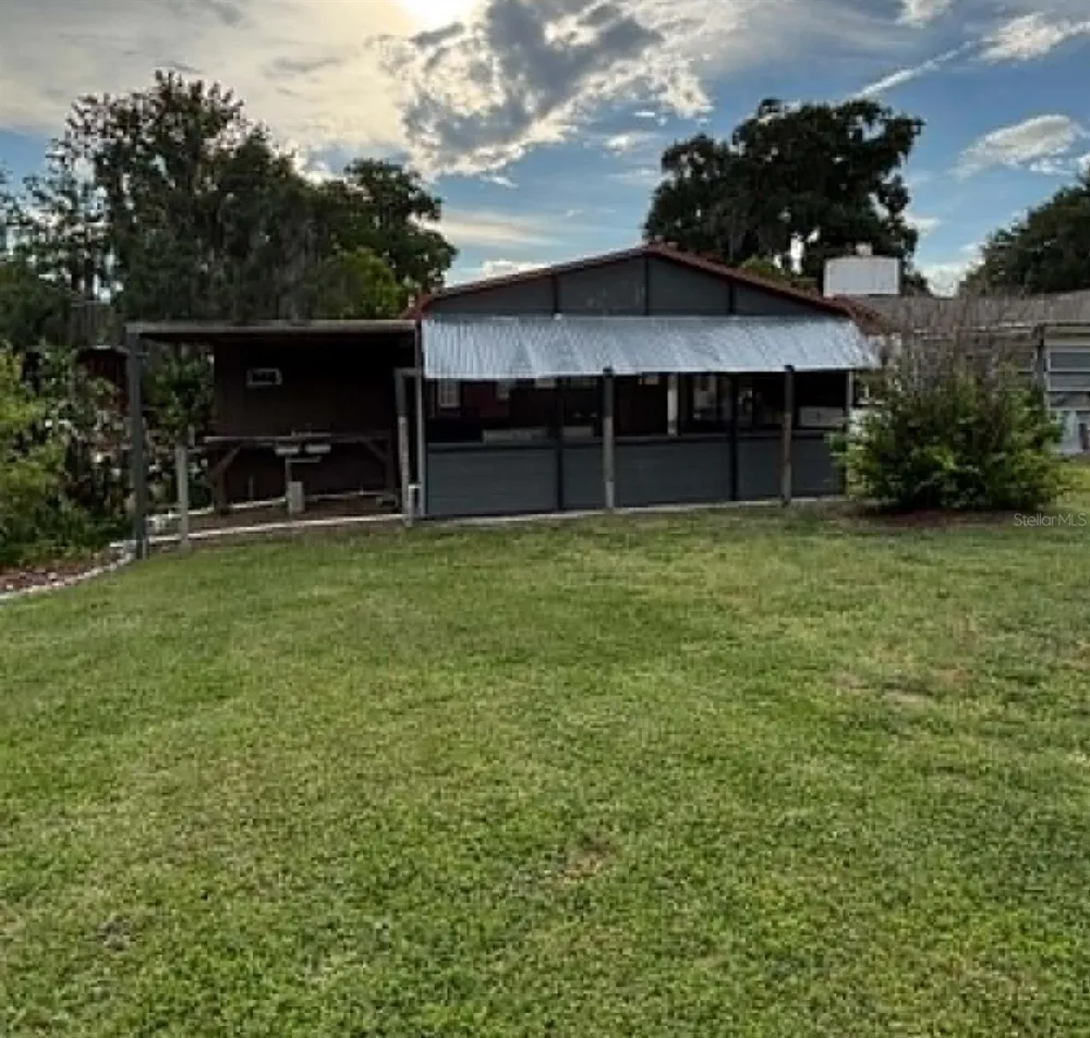 919 CR 482D Lake Panasoffkee, FL 33538