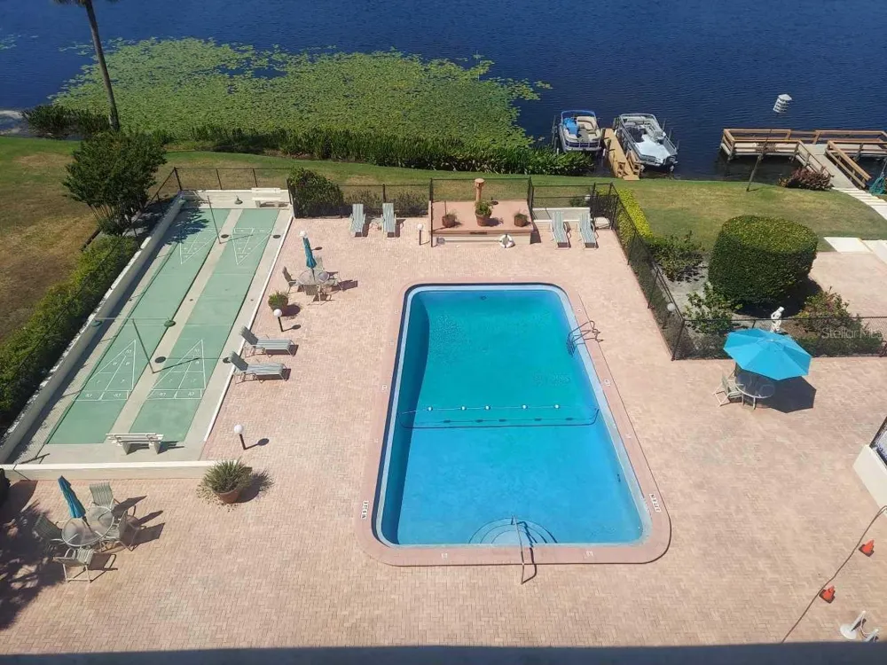 700 MIRROR TERRACE NW #506 Winter Haven, FL 33881