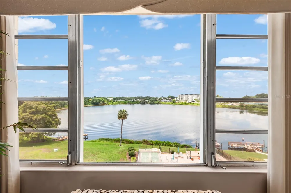 700 MIRROR TERRACE NW #506 Winter Haven, FL 33881