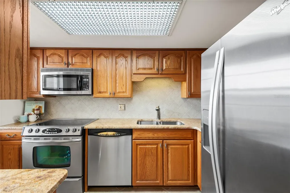 700 MIRROR TERRACE NW #506 Winter Haven, FL 33881