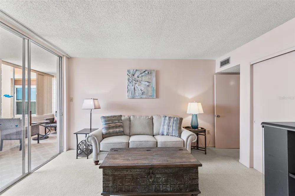 700 MIRROR TERRACE NW #506 Winter Haven, FL 33881
